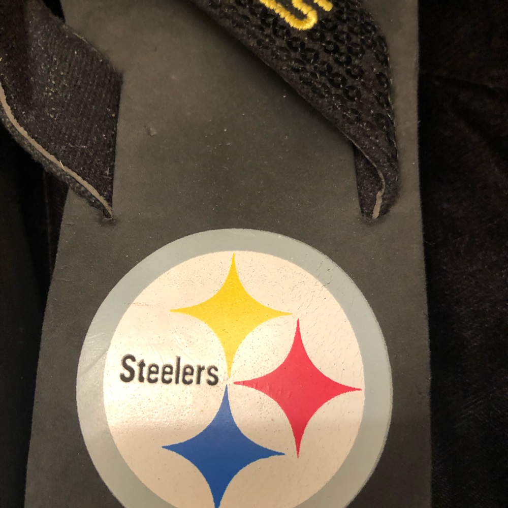 Size 8.5  Ladies, sequined Pittsburg STEELERS flip flops